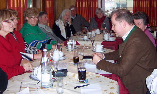 Interessante Diskussionen beim 60plus Adventscafé